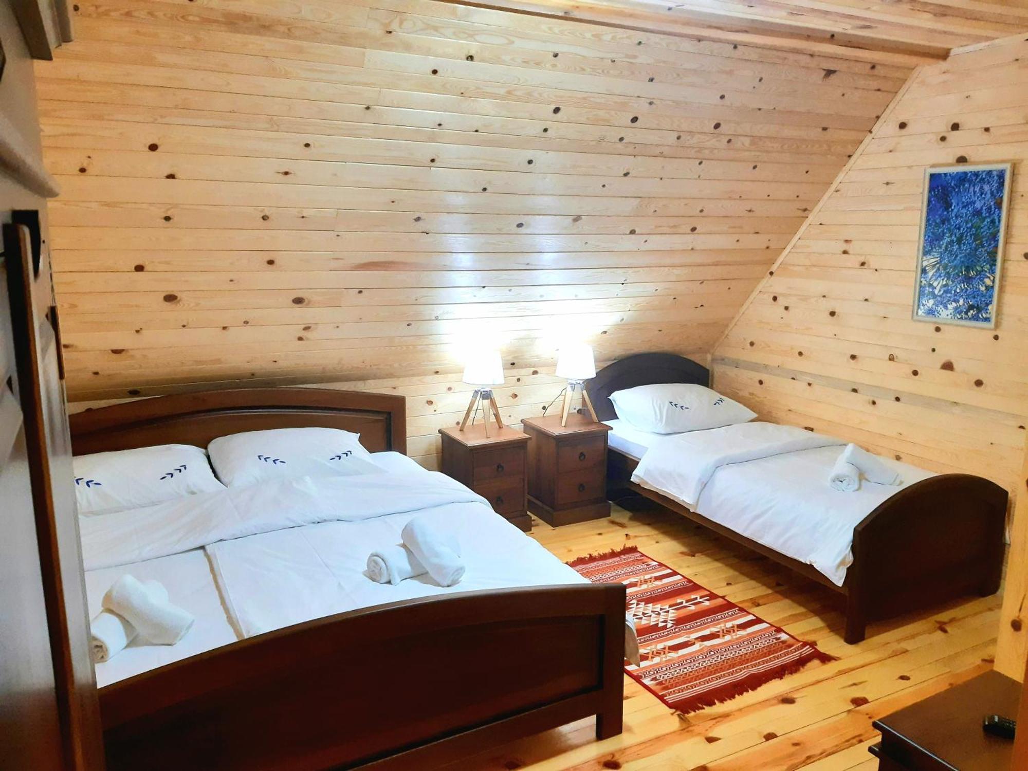 El Paso City, Zlatibor - Unique Wooden Cottages, Treehouse, Wild West Rooms, Accommodation 1-6 People Chambre photo