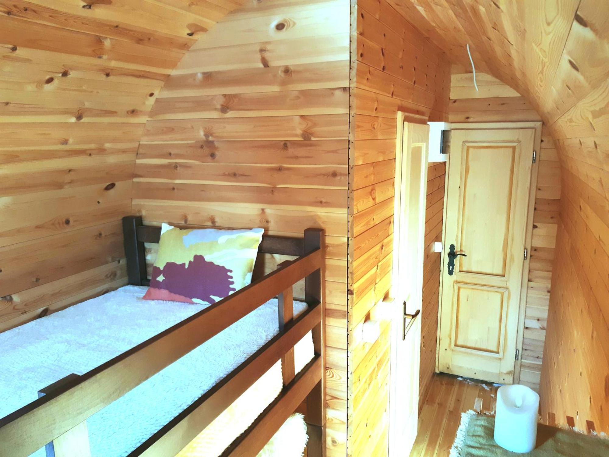 El Paso City, Zlatibor - Unique Wooden Cottages, Treehouse, Wild West Rooms, Accommodation 1-6 People Chambre photo